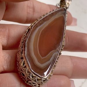 VINTAGE GENUINE AGATE NECKLACE